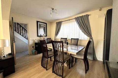 174 Mount Road, Manchester, M18 7QS