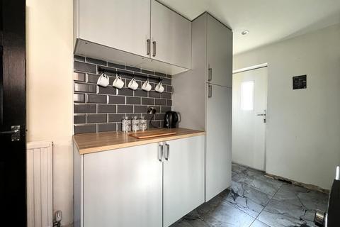 174 Mount Road, Manchester, M18 7QS