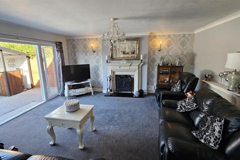 The Orchard Bicknacre Road, Danbury, Chelmsford, CM3 4JH