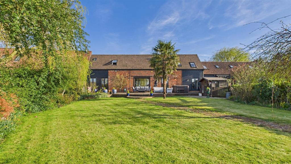 CAM03457 G0-PR0017-STILL068.jpg