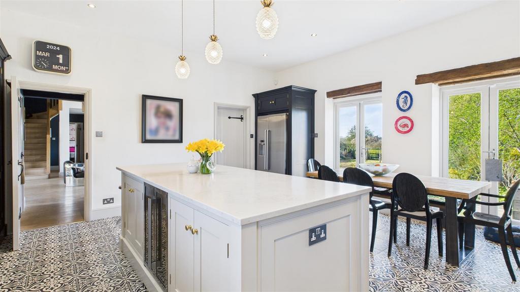 CAM03457 G0-PR0017-STILL057.jpg