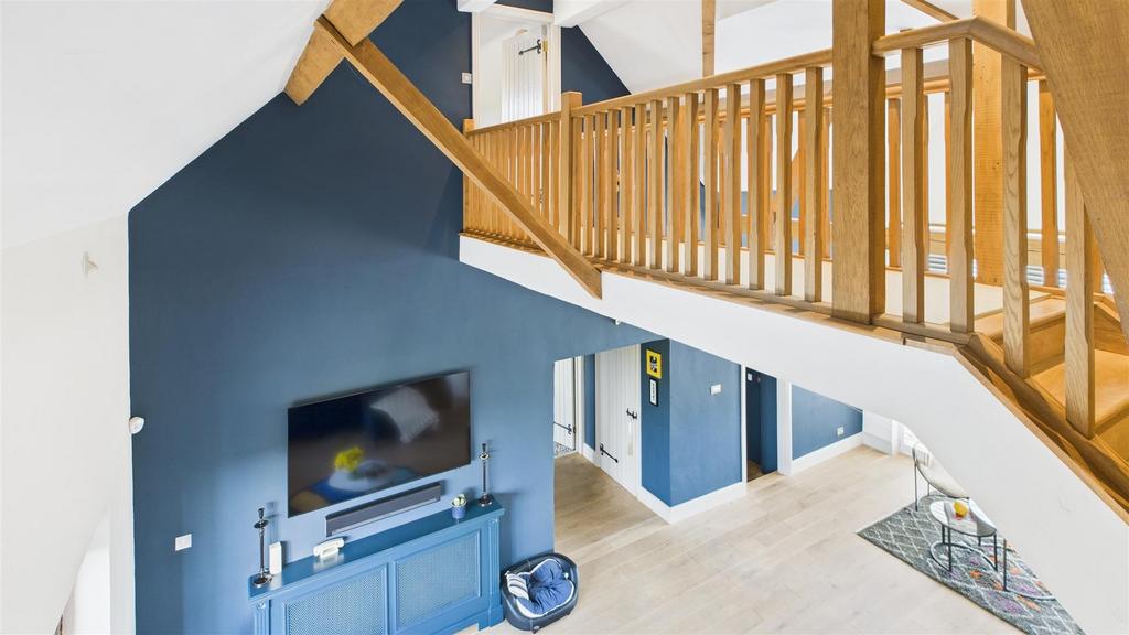 CAM03457 G0-PR0017-STILL025.jpg