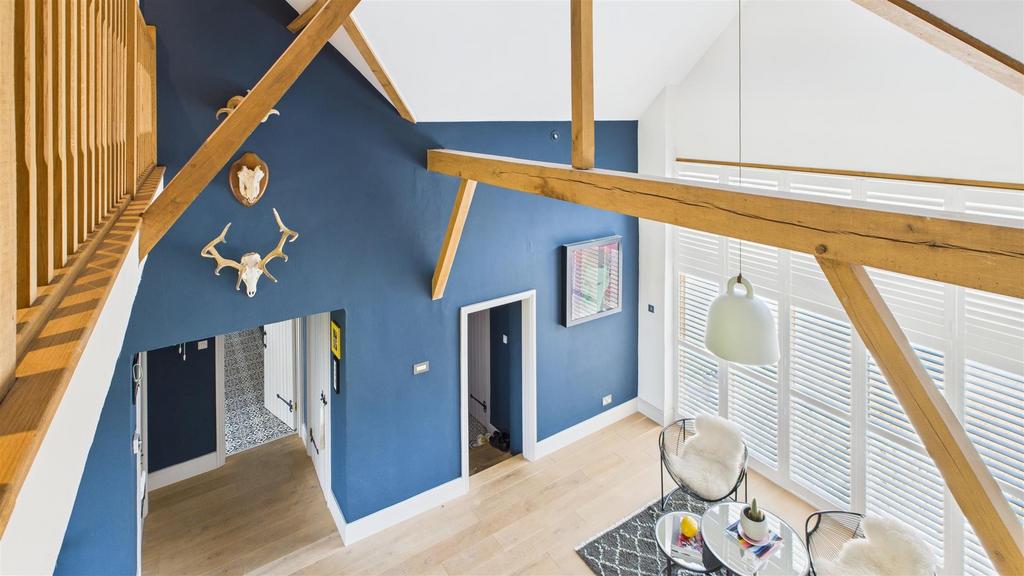 CAM03457 G0-PR0017-STILL026.jpg