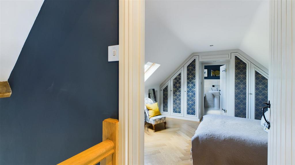 102c4c19aff346f1bf8d3c821ed19220 95 CAM03457 G0-PR0