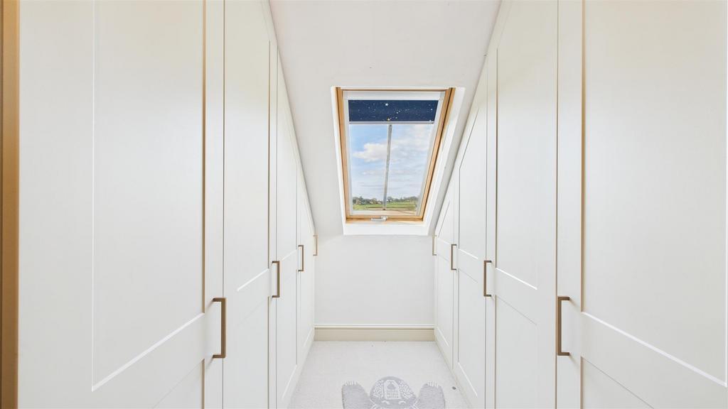 CAM03457 G0-PR0017-STILL029.jpg