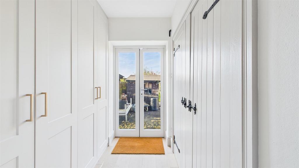 CAM03457 G0-PR0017-STILL050.jpg