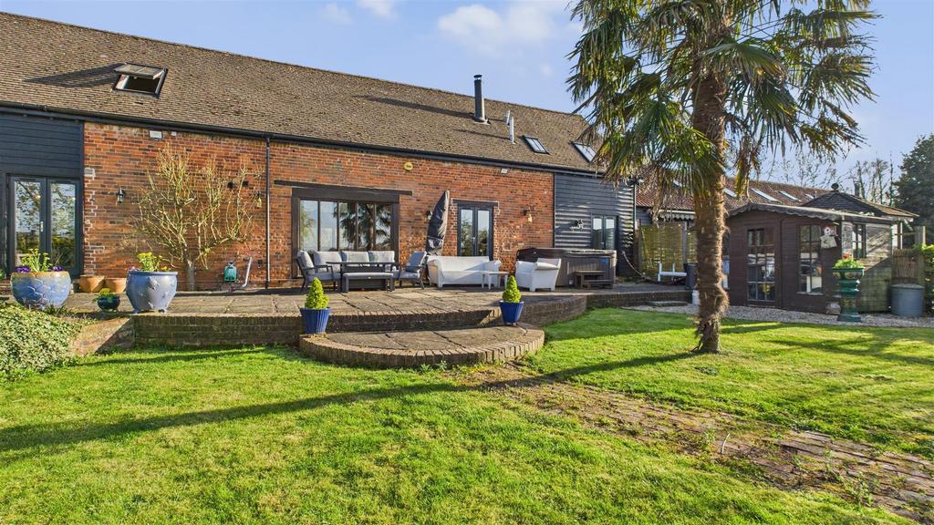 CAM03457 G0-PR0017-STILL060.jpg