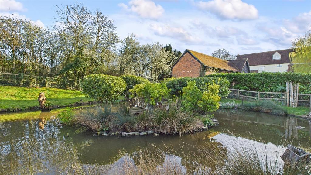 Ae67f62f0d924b009d14a54736e04e60 95 CAM03457 G0-PR0