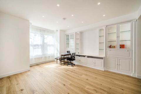 4 bedroom house to rent, Eastfields Road, London W3