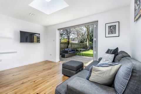 2 bedroom flat for sale, Grange Park, London W5