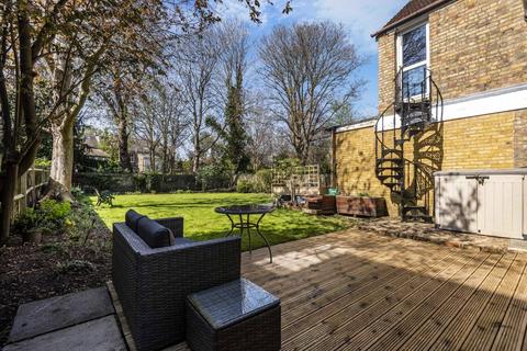2 bedroom flat for sale, Grange Park, London W5