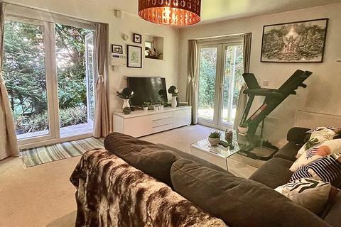 1 bedroom apartment for sale, Crescent Road, Bournemouth, Dorset, BH2