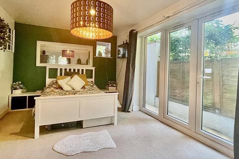 1 bedroom apartment for sale, Crescent Road, Bournemouth, Dorset, BH2