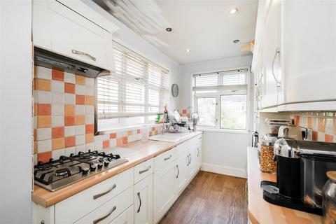 3 bedroom maisonette for sale, Endlebury Road, North Chingford