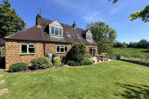 5 bedroom detached house for sale, Enstone Road, Little Tew