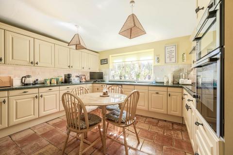 5 bedroom detached house for sale, Enstone Road, Little Tew