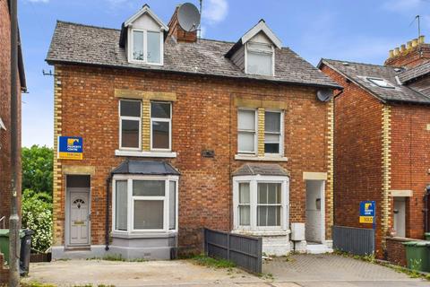 Bath Road, Stroud, Gloucestershire, GL5