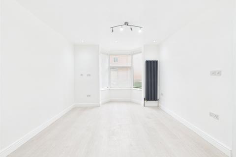 4 bedroom semi-detached house for sale, Bath Road, Stroud, Gloucestershire, GL5