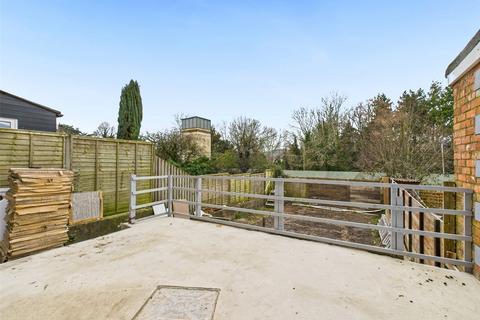 4 bedroom semi-detached house for sale, Bath Road, Stroud, Gloucestershire, GL5
