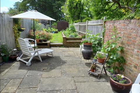 3 bedroom end of terrace house for sale, High Street, Kemsing, Sevenoaks TN15