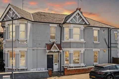 2 bedroom apartment for sale, Melrose Avenue, London NW2