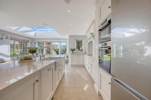 80 Lampern Crescent, Billericay, CM12 0FD
