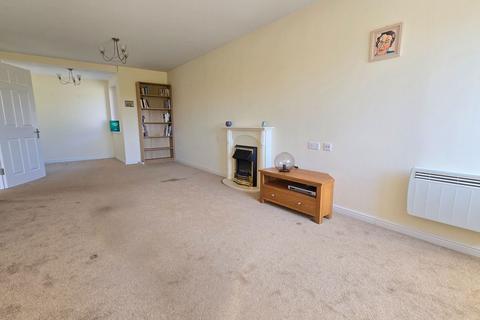 2 bedroom retirement property for sale, Western Avenue, Newbury RG14