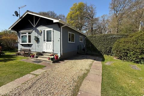 3 bedroom mobile home for sale, Woodside Park, Juggins Lane, Earlswood, B94 5LN