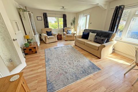 3 bedroom mobile home for sale, Woodside Park, Juggins Lane, Earlswood, B94 5LN