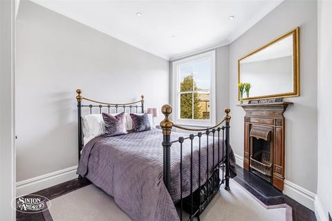 24 Drayton Road, London, W13 0LD