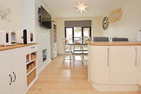 12 Ivanhoe Road, Scunthorpe, DN16 1JJ