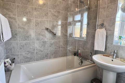 16 Dan Yr Eppynt, Tirabad, Llangammarch Wells, LD4 4DR