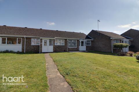 2 bedroom bungalow to rent, Harewood Gardens, Peterborough