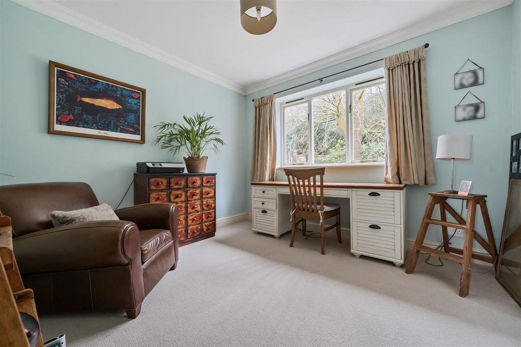 Bedroom/Study