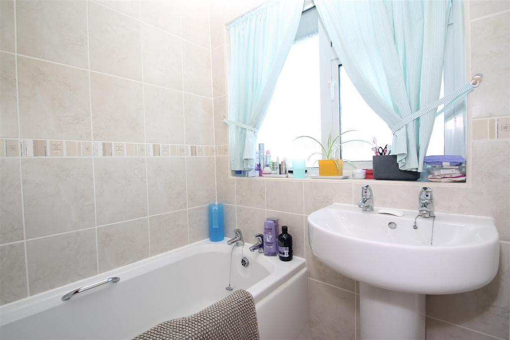 Bathroom.JPG