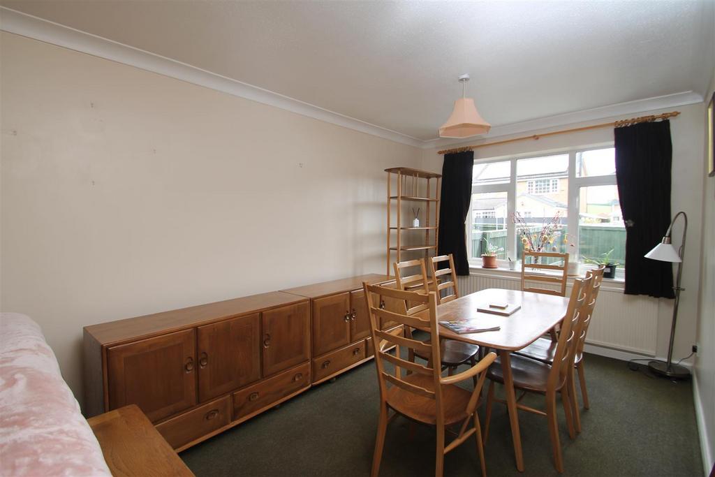 Dining room new.JPG