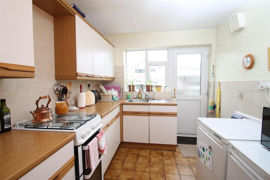 Kitchen.JPG
