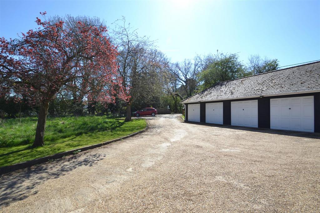 Garage and parking area.JPG