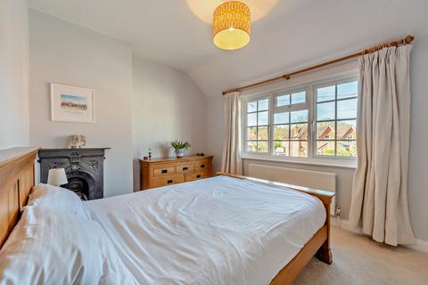 20 Meadowside Road, Pangbourne, Reading, RG8 7NQ