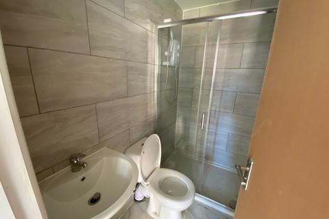 1 bedroom flat for sale, Rear 45 Park Road Ilford IG1 1SB