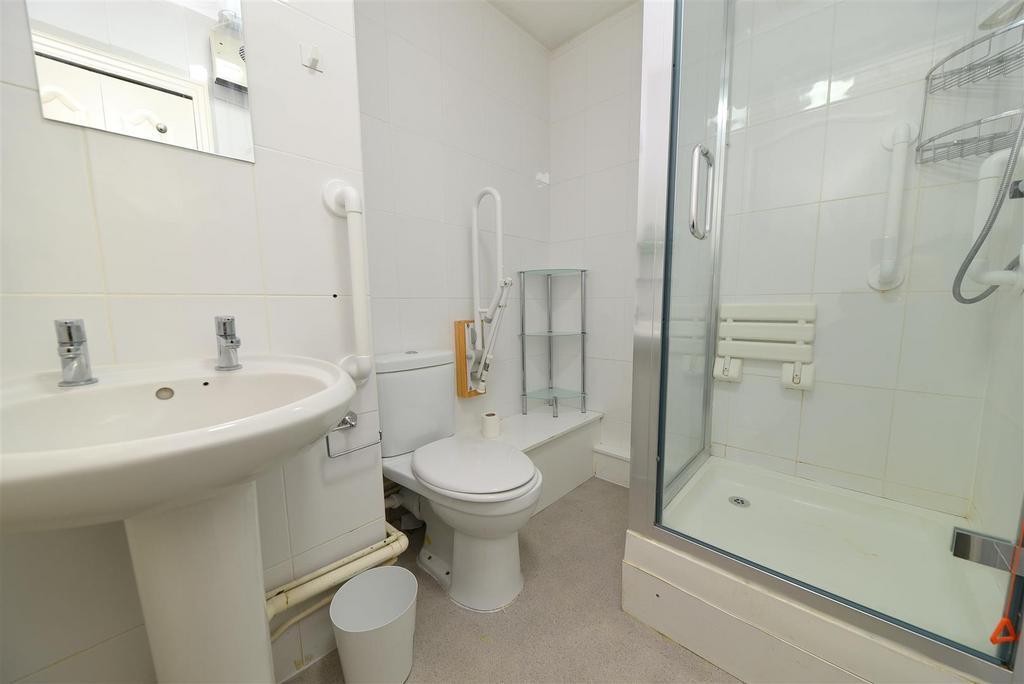Shower room.JPG