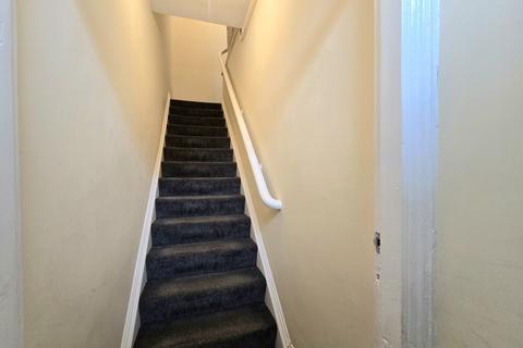 3 bedroom flat for sale, Kelvin Grove, Gateshead NE8