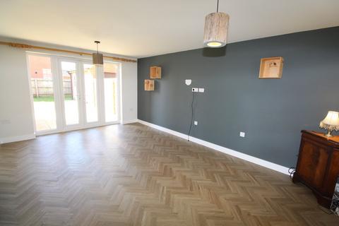 12 Gloster Road, Lutterworth, LE17 4QS