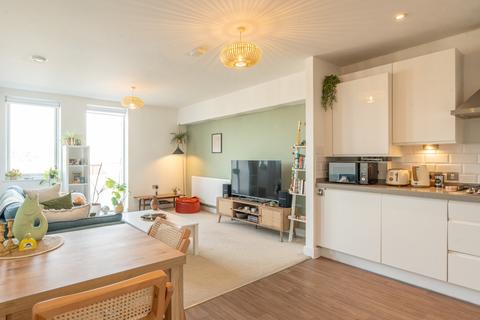 1 bedroom apartment to rent, Barns Place, Barns Road, Oxford, OX4 3RQ