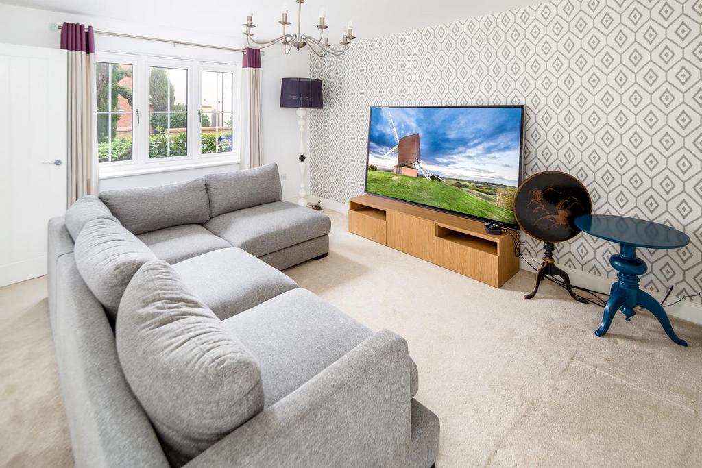 06-living room 2.jpg