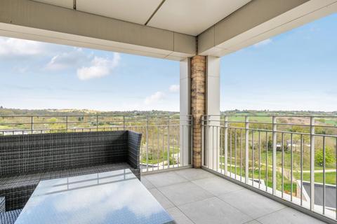 2 bedroom flat for sale, Medawar Drive, Mill Hill