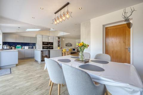 12 Morgan Crescent, Theydon Bois, Epping, CM16 7DX