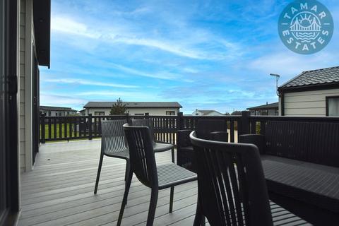 2 bedroom detached house for sale, HOLIDAY HOME!! A LIFESTYLE INVESTMENT!!
