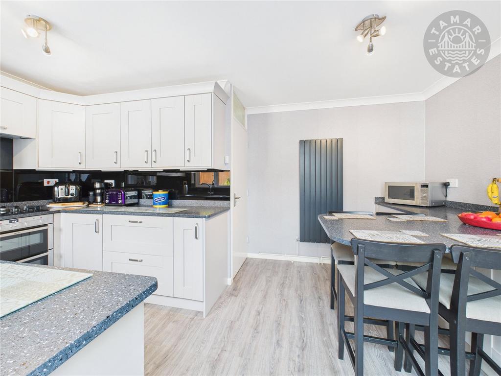 Kitchen/Breakfast Rm