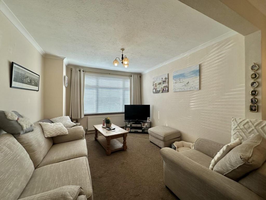 Thumbnail IMG 2573.jpg
